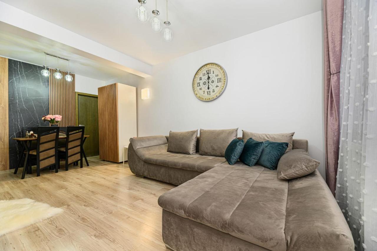 Eduard Home Braşov Buitenkant foto